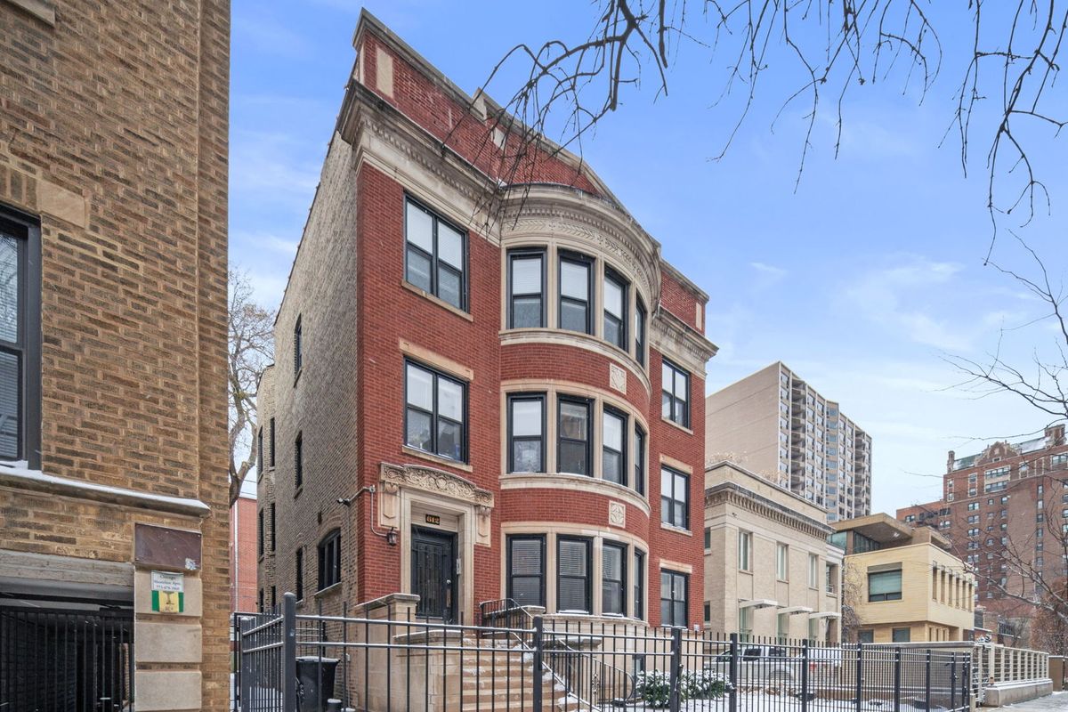 612 Stratford Place, Chicago, IL 60657