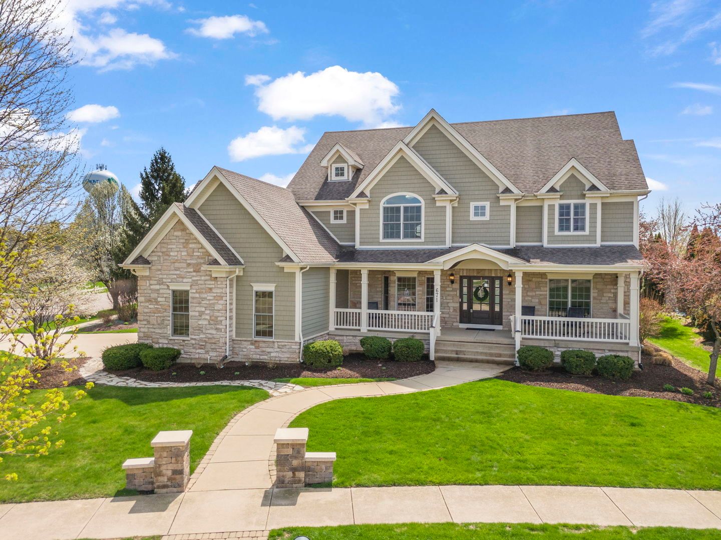 671 SHEFFIELD Circle — Sugar Grove, IL 60554