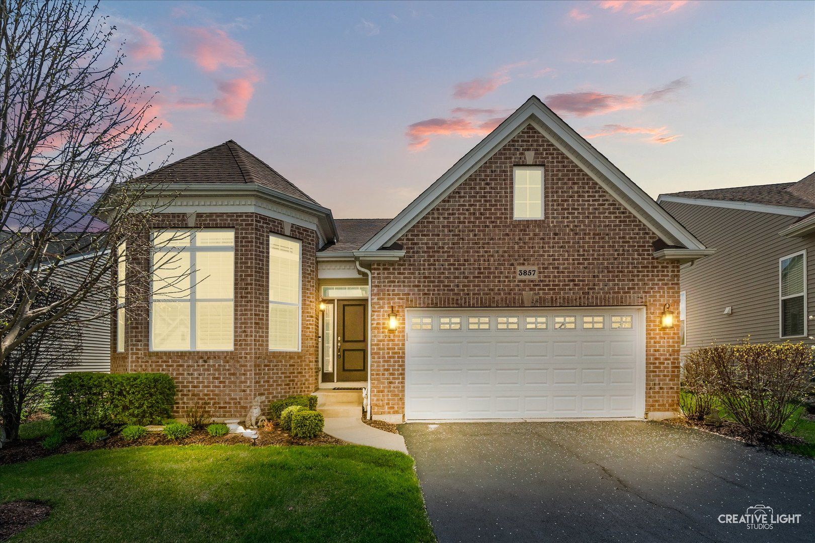 3857 Double Eagle Drive — Elgin, IL 60124
