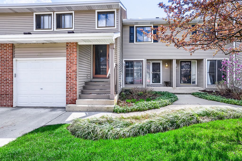 1092 Pinetree Circle, Buffalo Grove, IL 60089