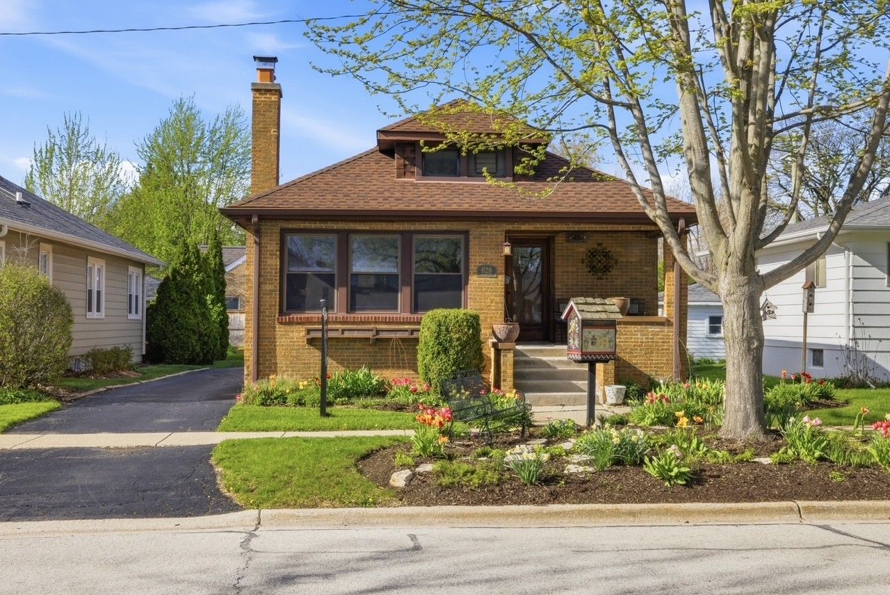 628 Franklin Street — Downers Grove, IL 60515