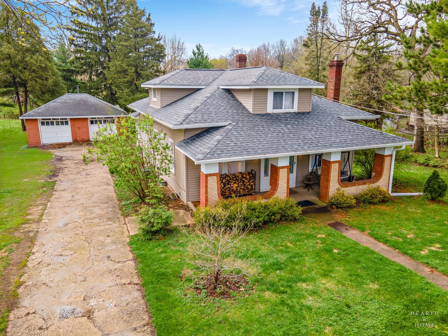 519 Algonquin Road — Fox River Grove, IL 60021
