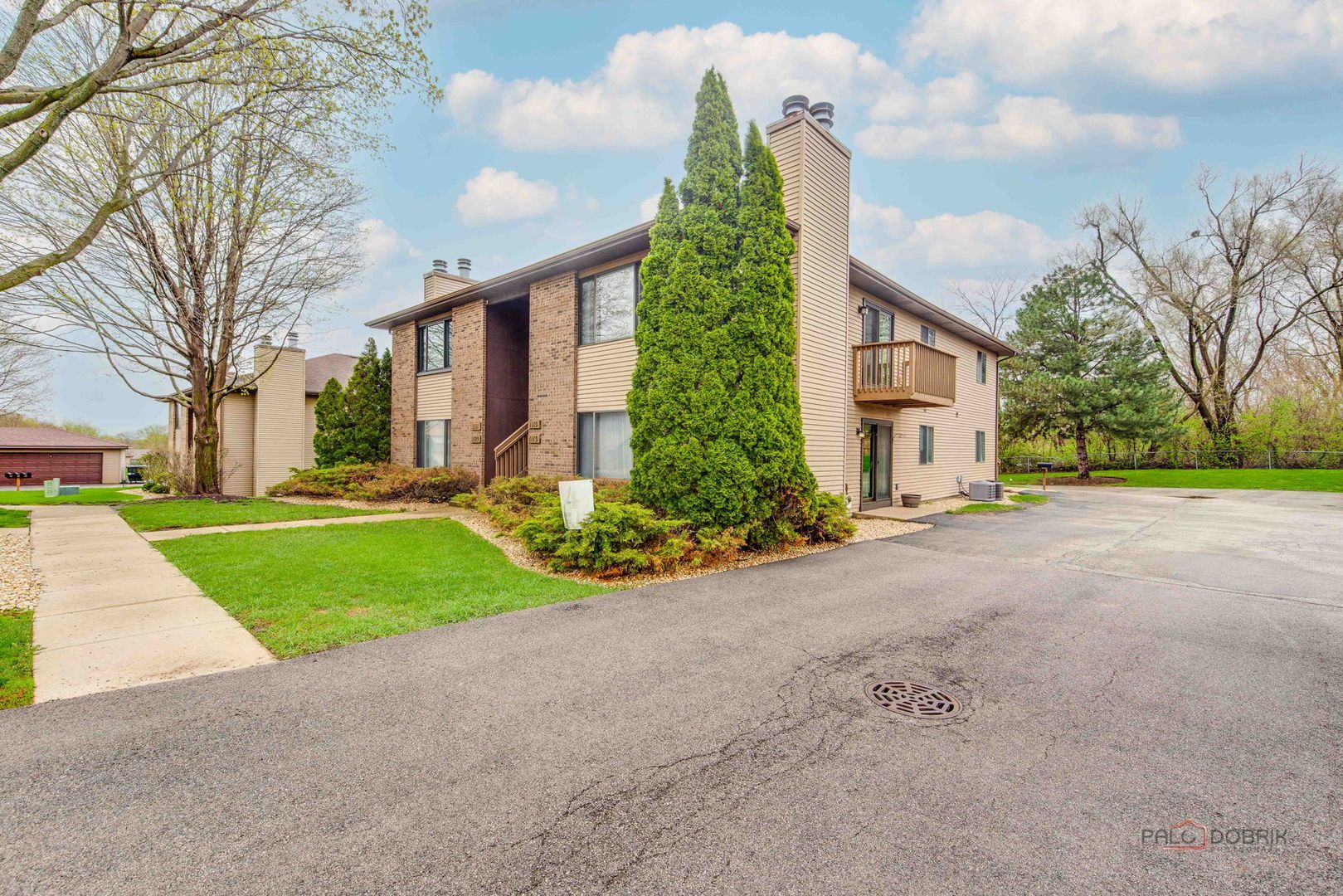 1115 Kane Street #1115 — South Elgin, IL 60177