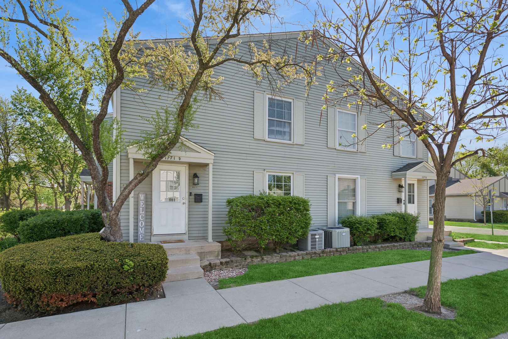 1171 Bunker Hill Court #D — Wheaton, IL 60189