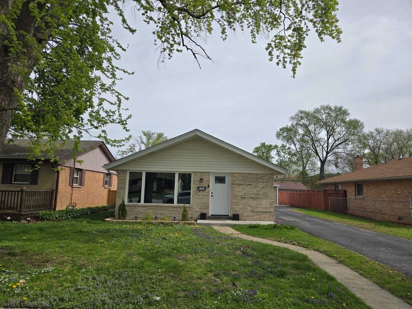6024 Birmingham Street — Chicago Ridge, IL 60415