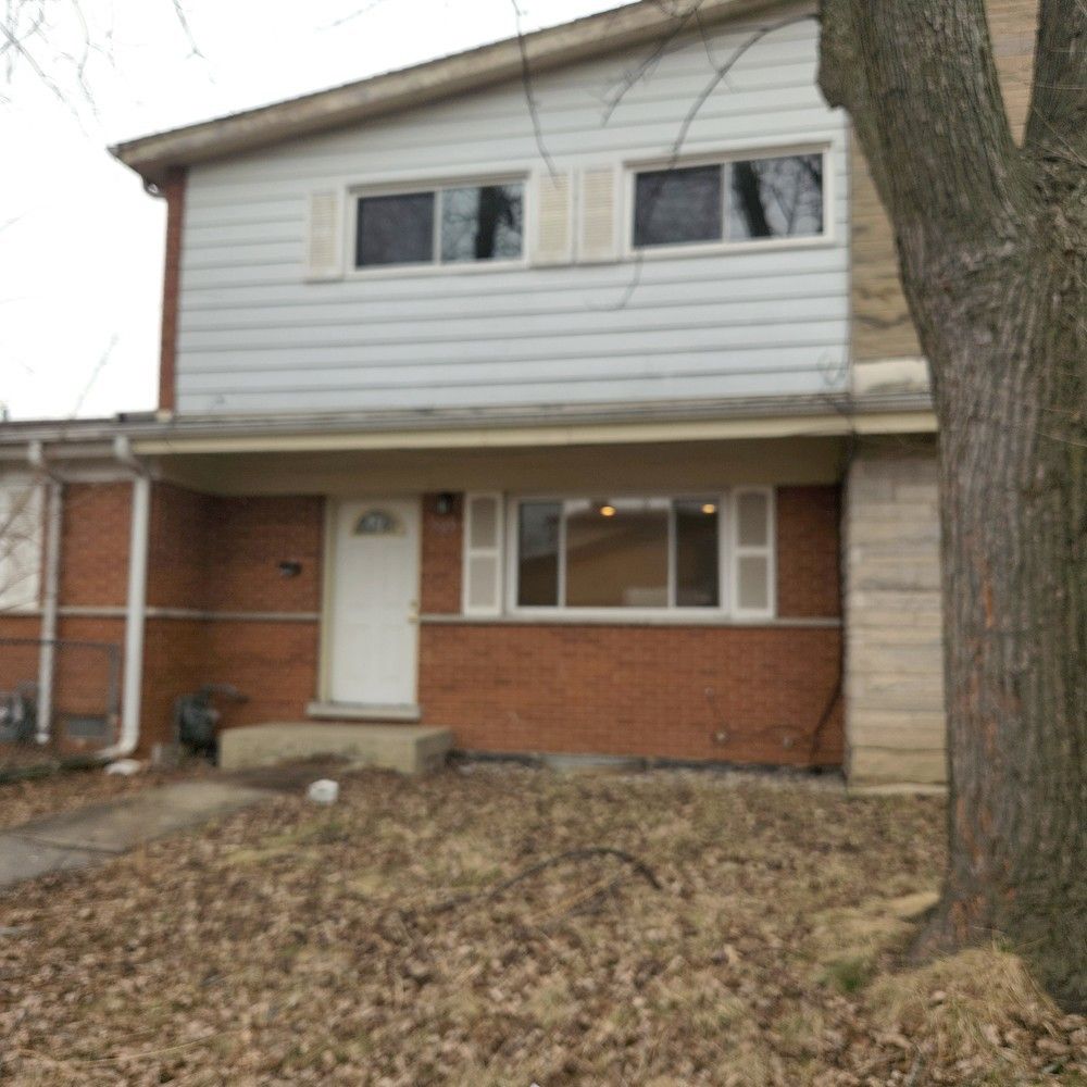 525 Glenshire Lane, Glenview, IL 60025