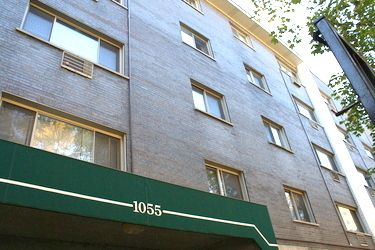 1055 Catalpa Avenue, Chicago, IL 60640