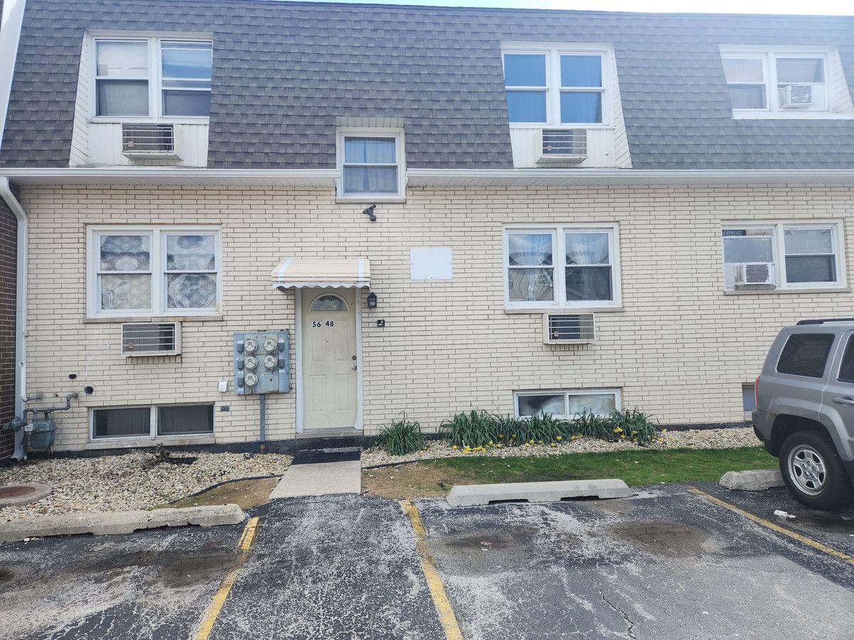 5648 Saint James Court, Oak Lawn, IL 60453