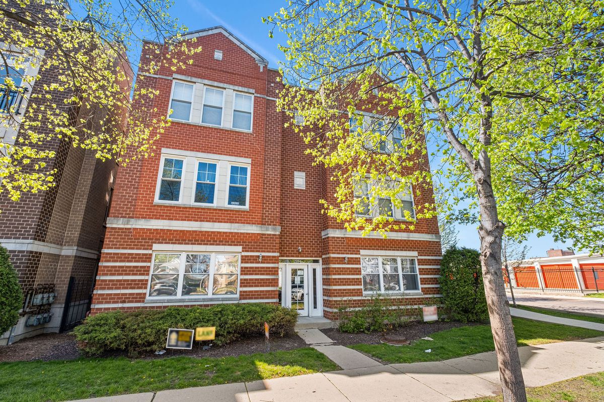 2204 Natchez Avenue, Chicago, IL 60707