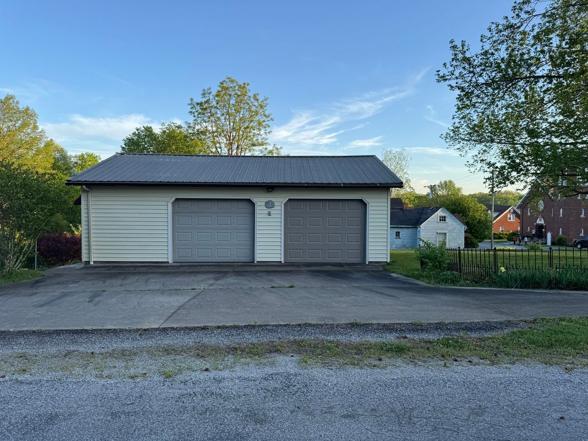 208 Poplar Street, Cobden, IL 62920