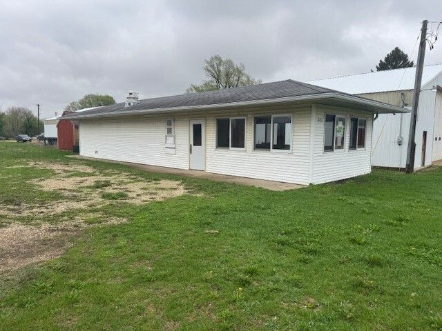 303 Main Street, Ohio, IL 61349