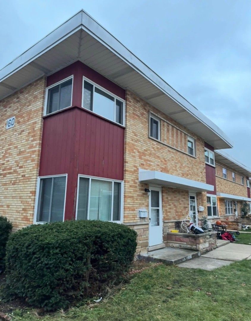 160 E Northwest Highway #I — Des Plaines, IL 60016