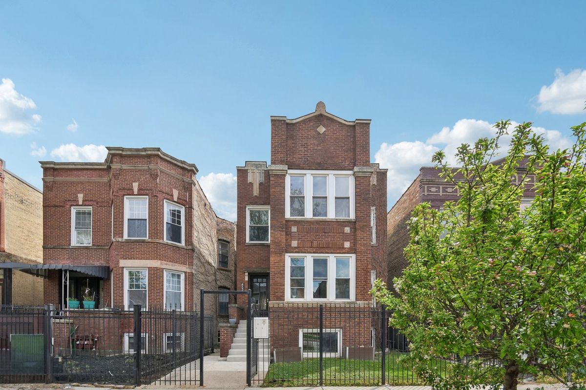 4529 Christiana Avenue, Chicago, IL 60625