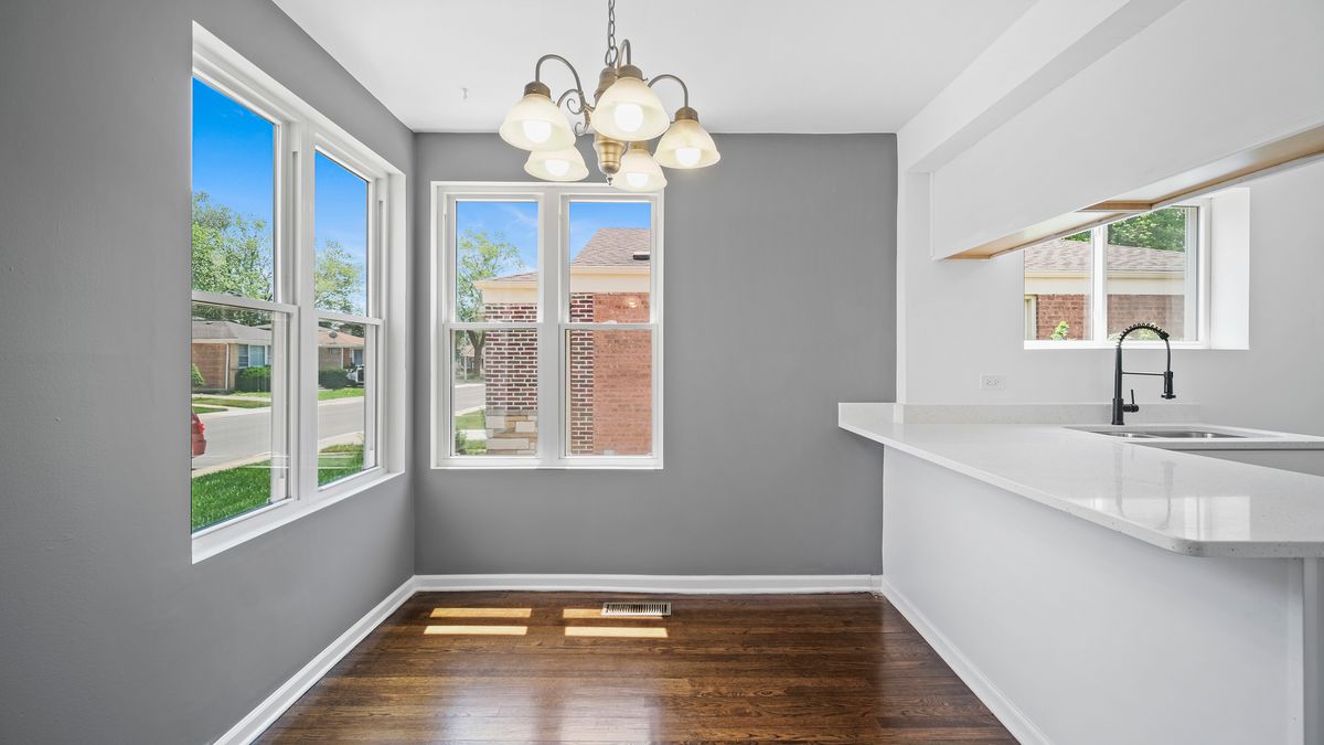 12728 S May Street, Calumet Park, IL 60827