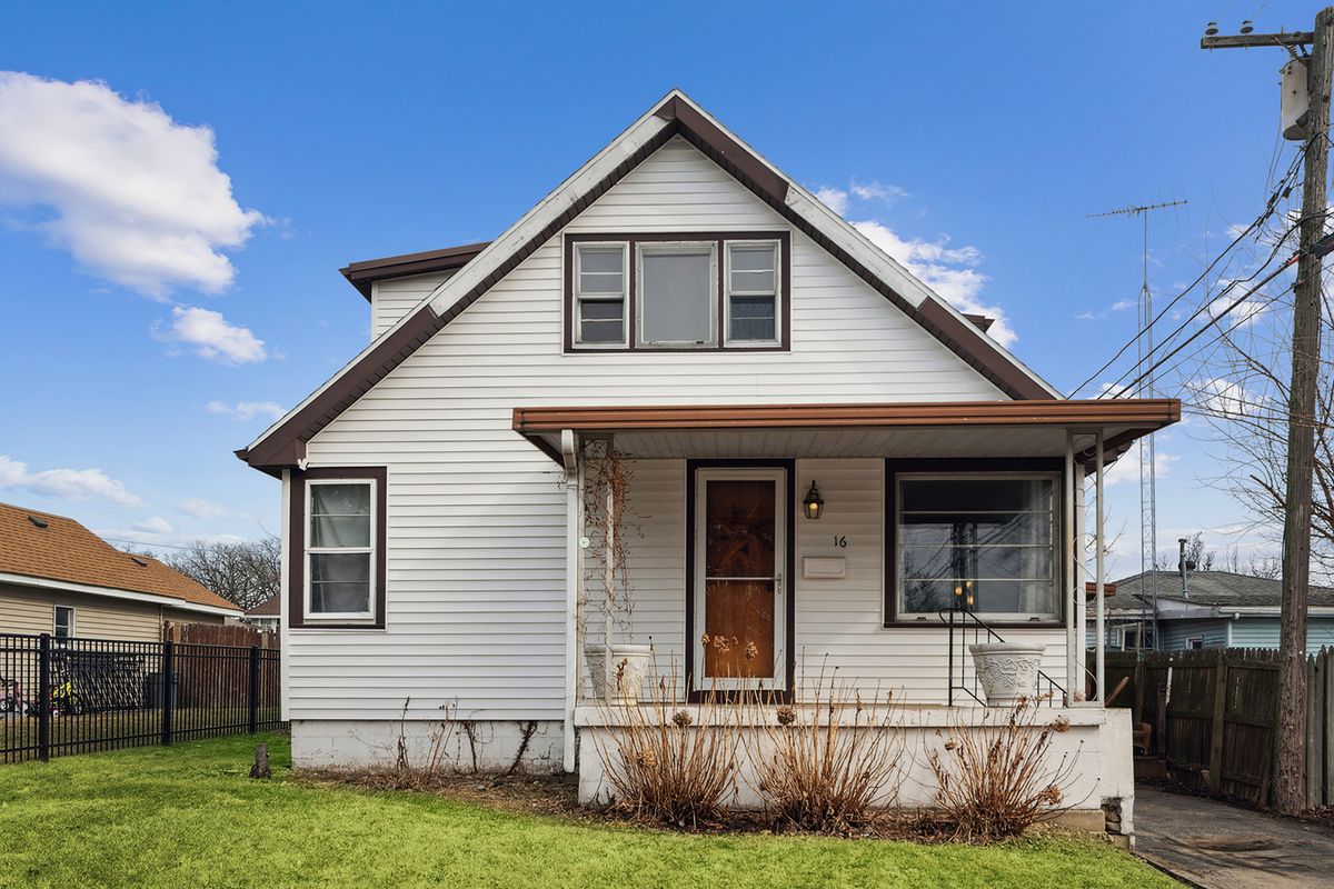 16 Anderson Avenue, Joliet, IL 60433