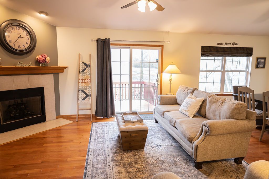 1404 Willow Lane, Chemung, IL 60033