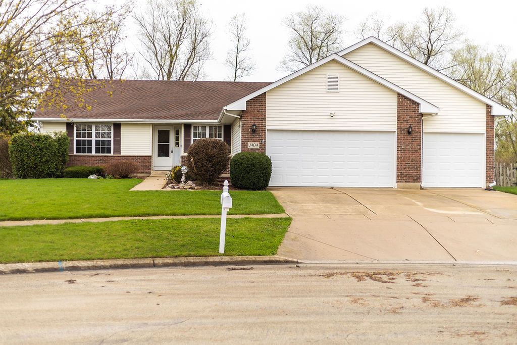 1404 Willow Lane — Chemung, IL 60033