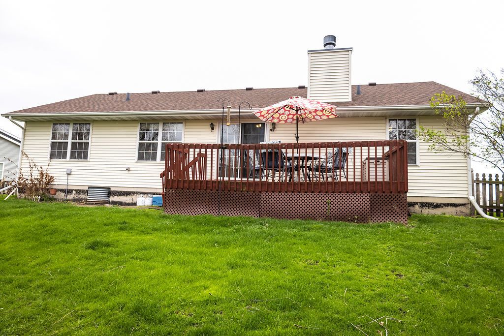 1404 Willow Lane, Chemung, IL 60033