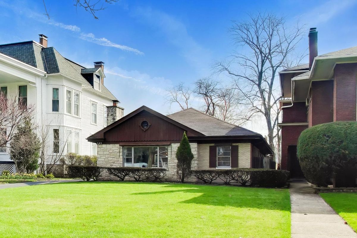 545 Thatcher Avenue, River Forest, IL 60305