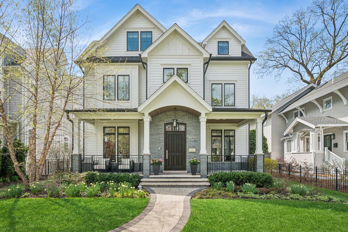 1121 Forest Avenue, Wilmette, IL 60091