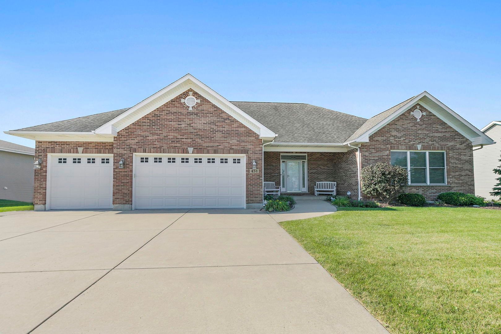 431 Patricia Lane — Hampshire, IL 60140