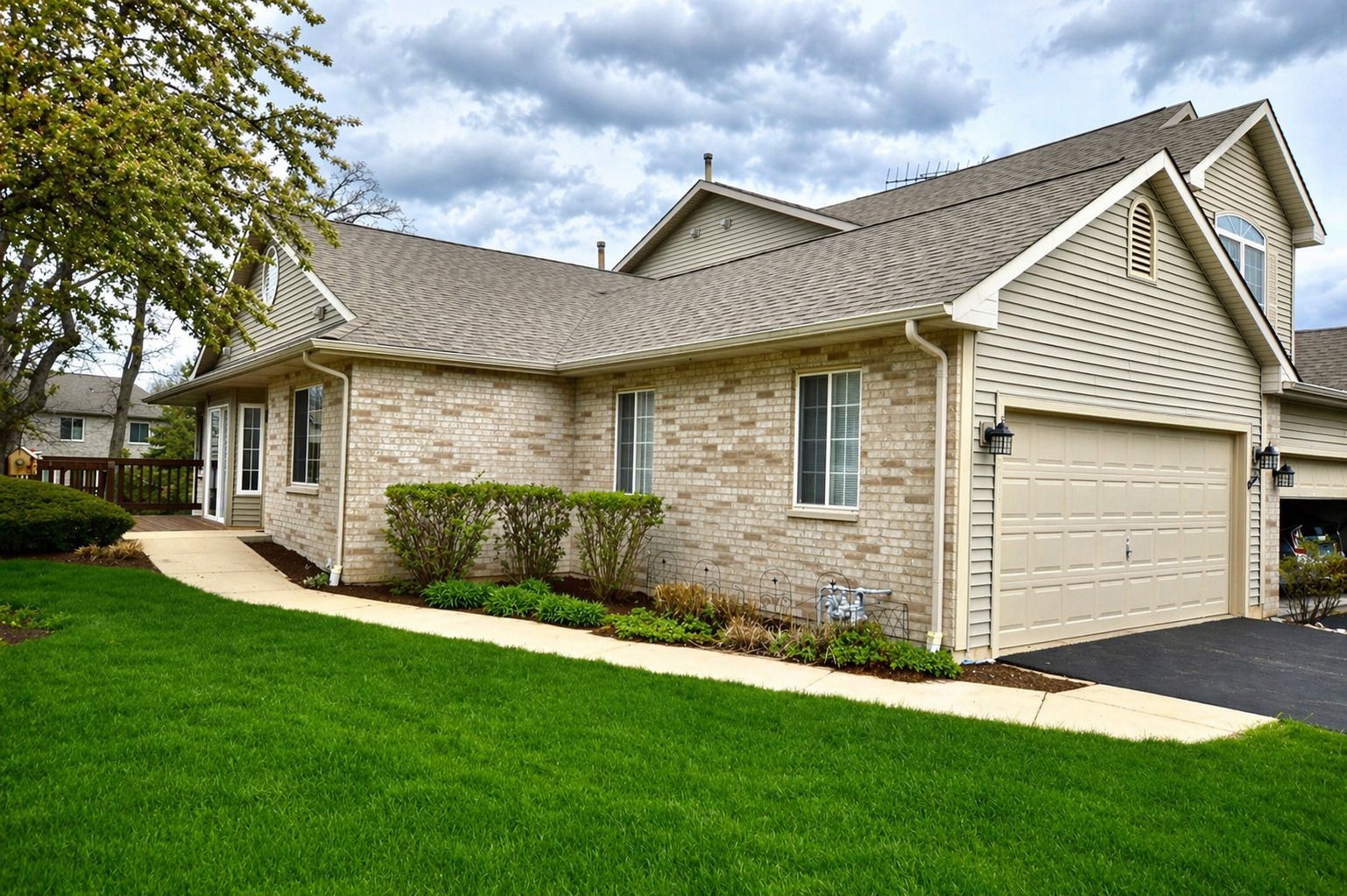 3312 Twisted Oak Court #3312 — McHenry, IL 60051