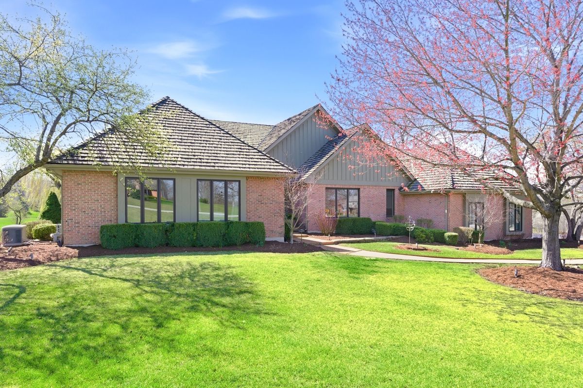 25955 TIMBERLAKE Road, Barrington, IL 60010