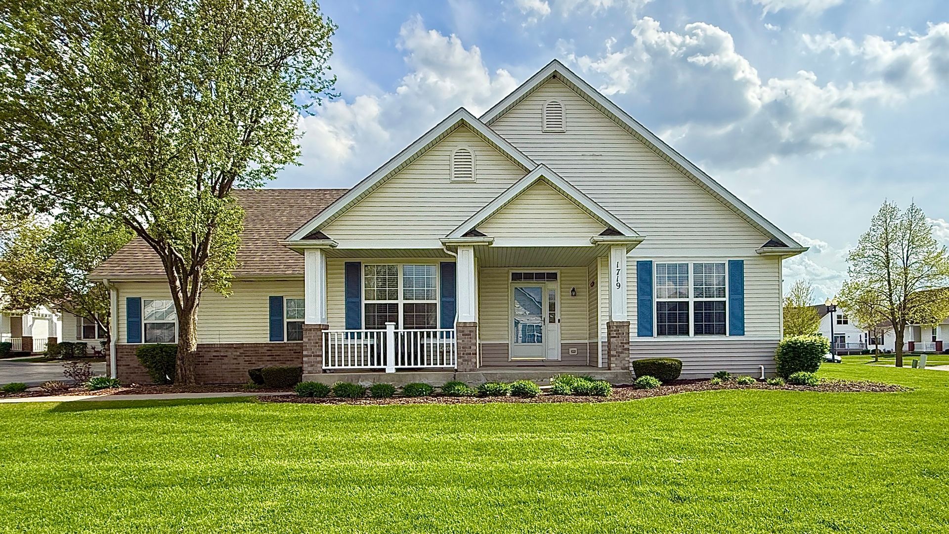 1719 Devonshire Lane — Shorewood, IL 60404