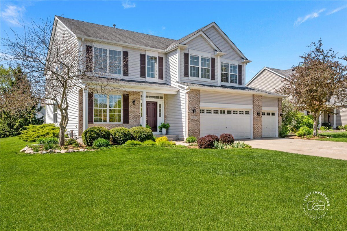 2812 Plante Road — North Aurora, IL 60542