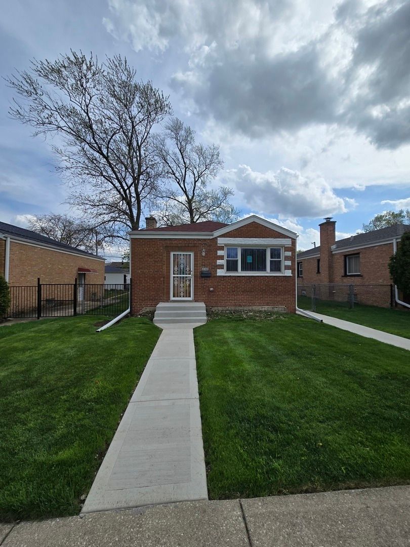 3416 Adams Street — Bellwood, IL 60104