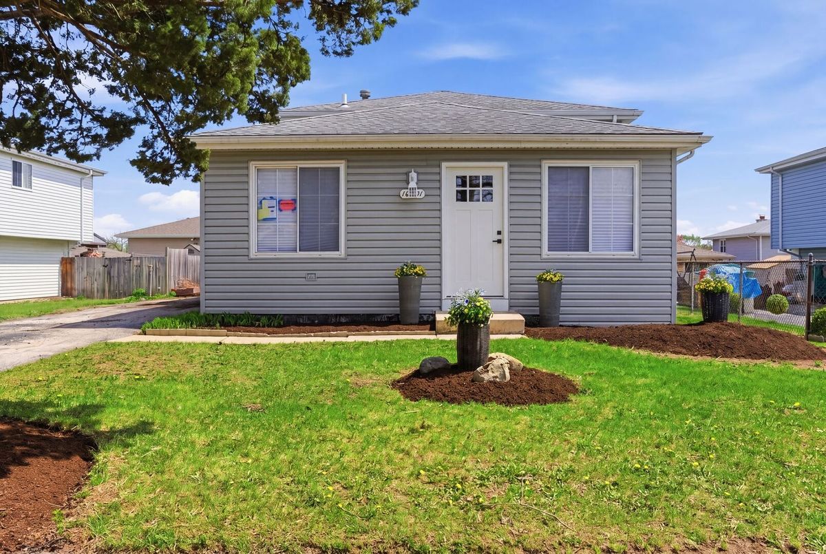 16801 90th Avenue, Orland Hills, IL 60487