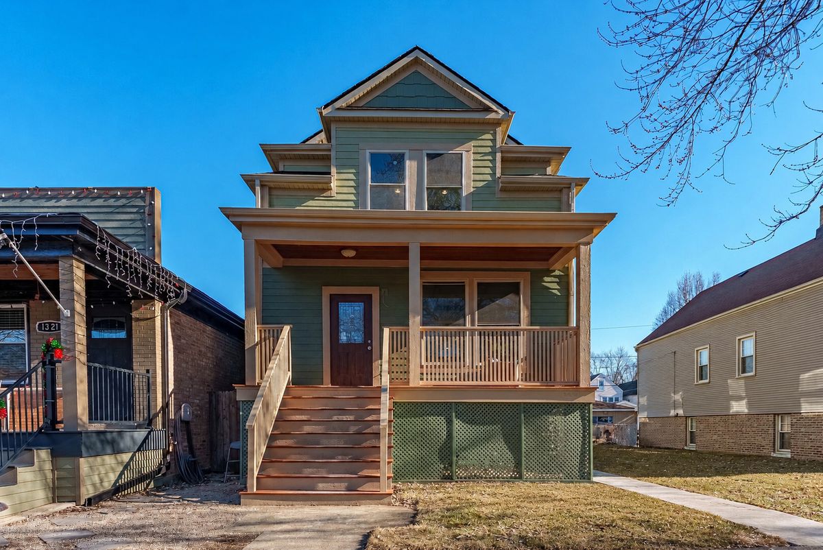 1323 Home Avenue, Berwyn, IL 60402