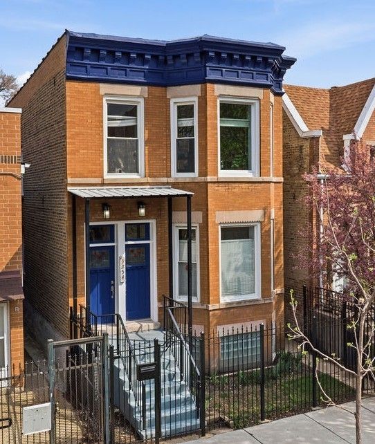 3254 W Hirsch Avenue — Chicago, IL 60651