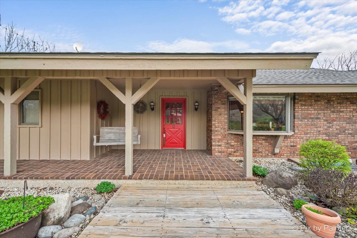 1310 S Flemming Road, Bull Valley, IL 60098