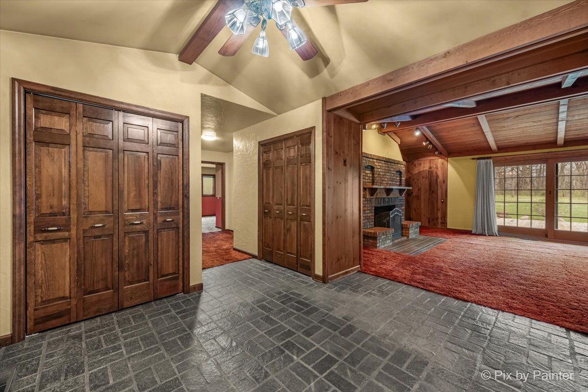 1310 S Flemming Road, Bull Valley, IL 60098