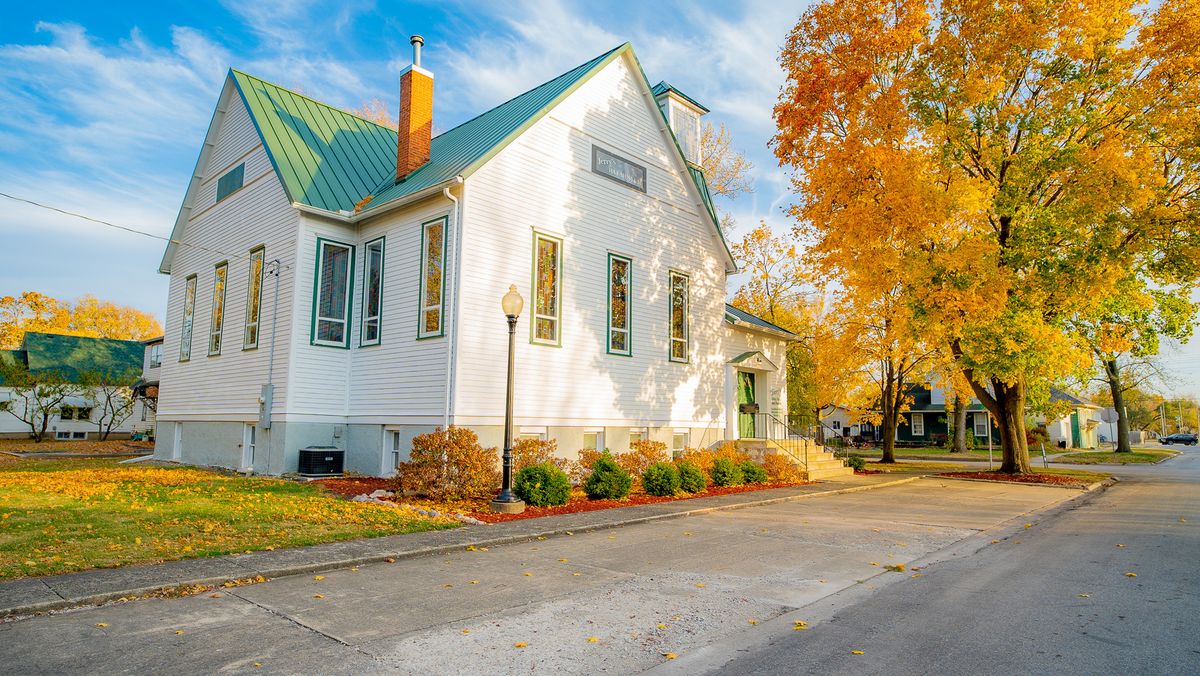 201 Beech Street, Forrest, IL 61741