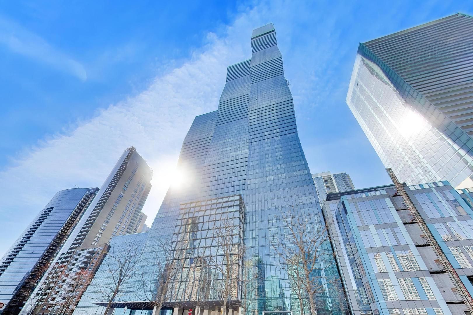363 E Wacker Drive #5105 — Chicago, IL 60601