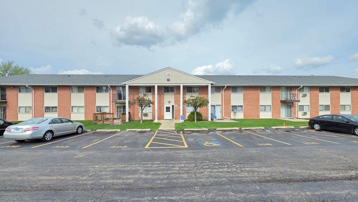 1557 Jill Court, Glendale Heights, IL 60139