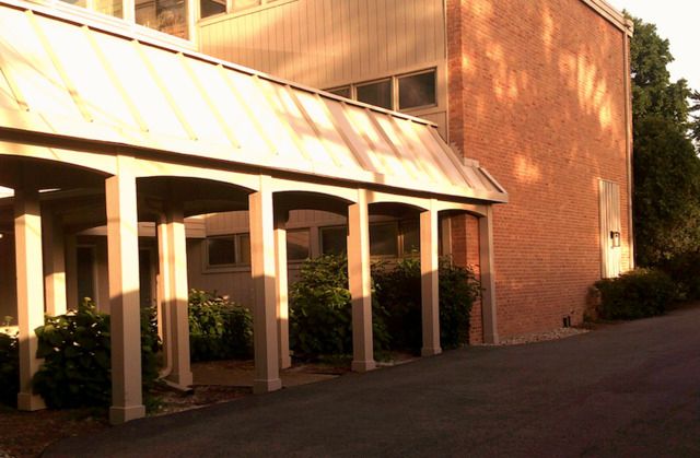 620 Hough Street, Barrington, IL 60010