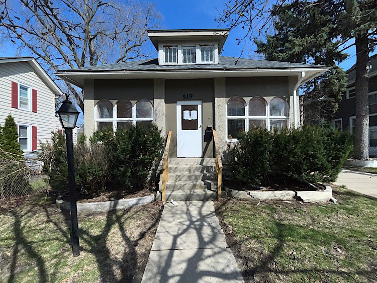 519 N VIEW Street — Aurora, IL 60506