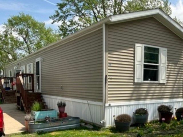 37 Vee Drive — Manteno, IL 60950