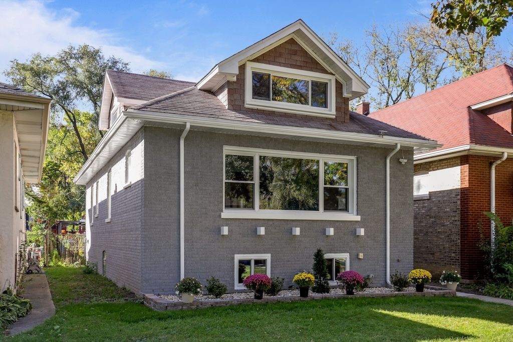 1702 S 4th Avenue — Maywood, IL 60153