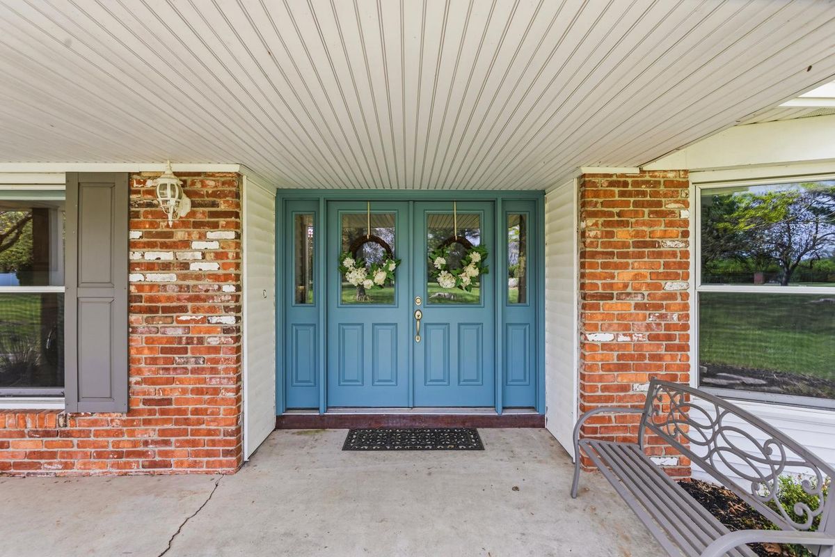 20 Old Ottawa Road, Danville, IL 61832