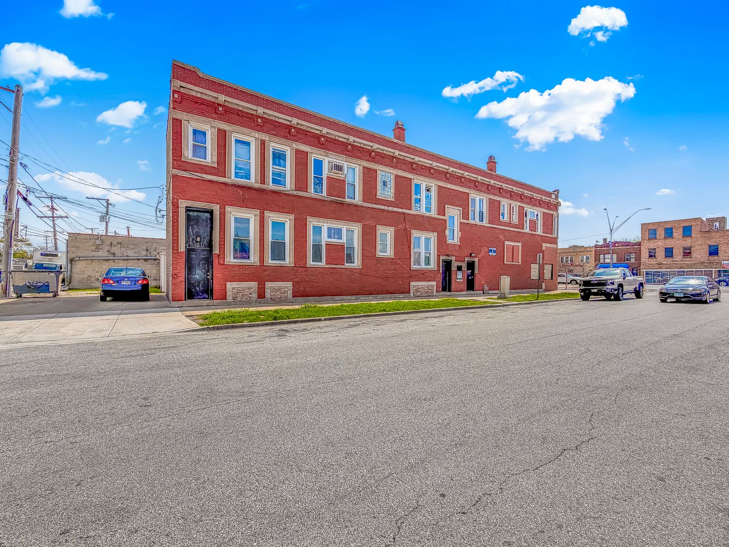 5720 Cermak Road — Cicero, IL 60804