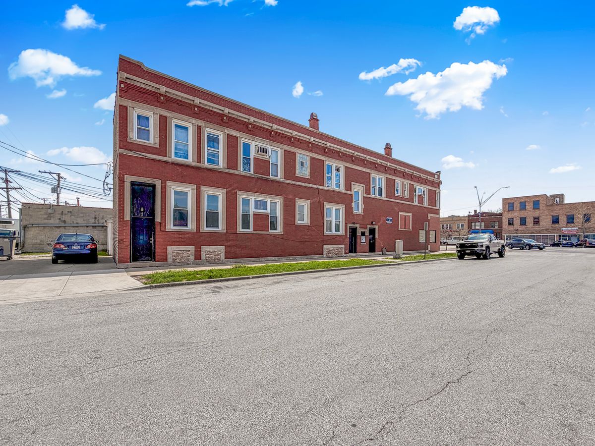 5720 Cermak Road, Cicero, IL 60804