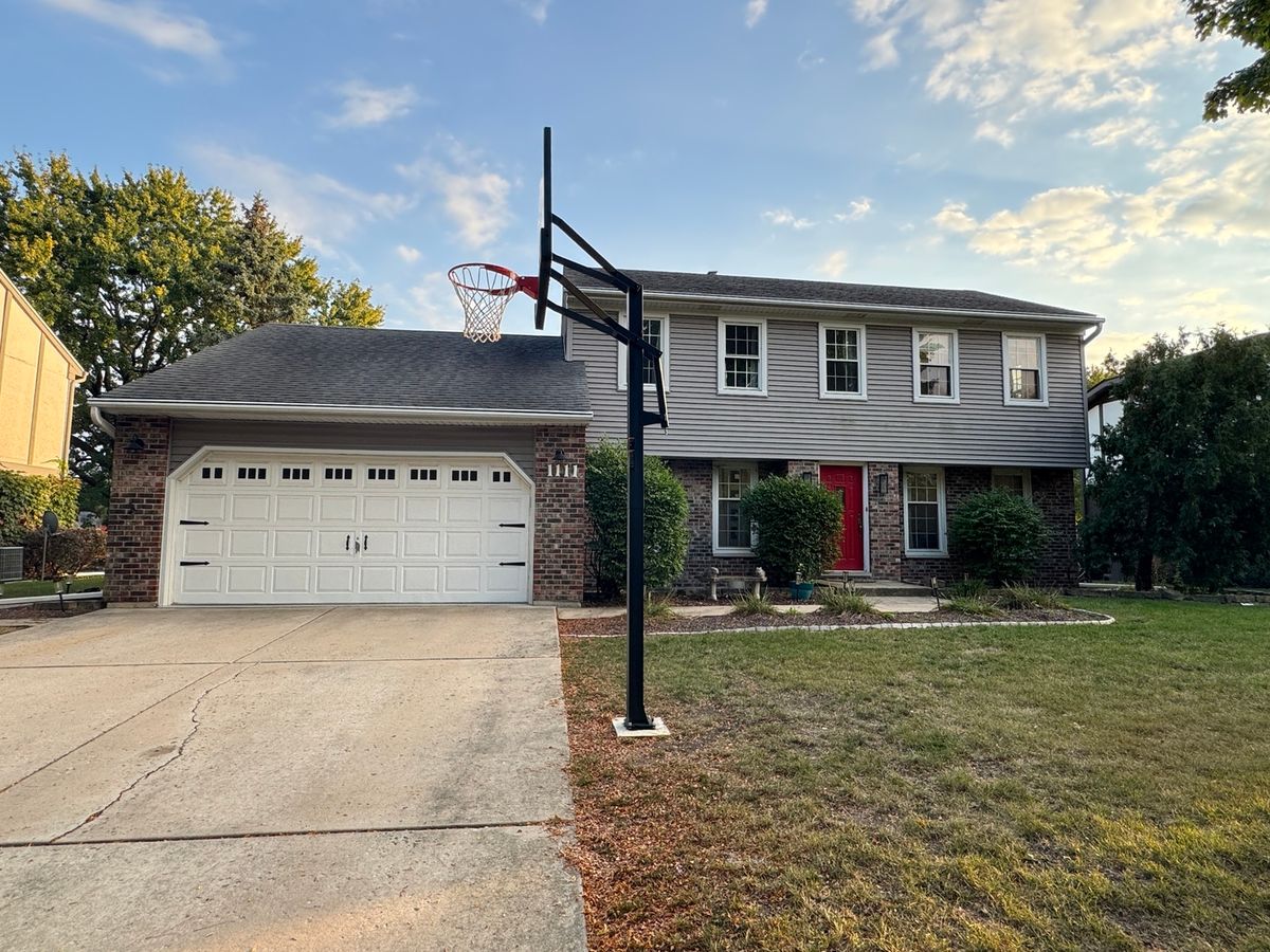 1111 Country Drive, Shorewood, IL 60404