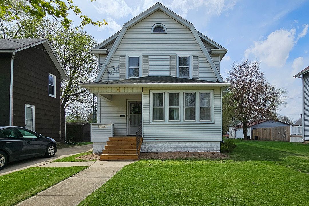 511 College Avenue — Dixon, IL 61021