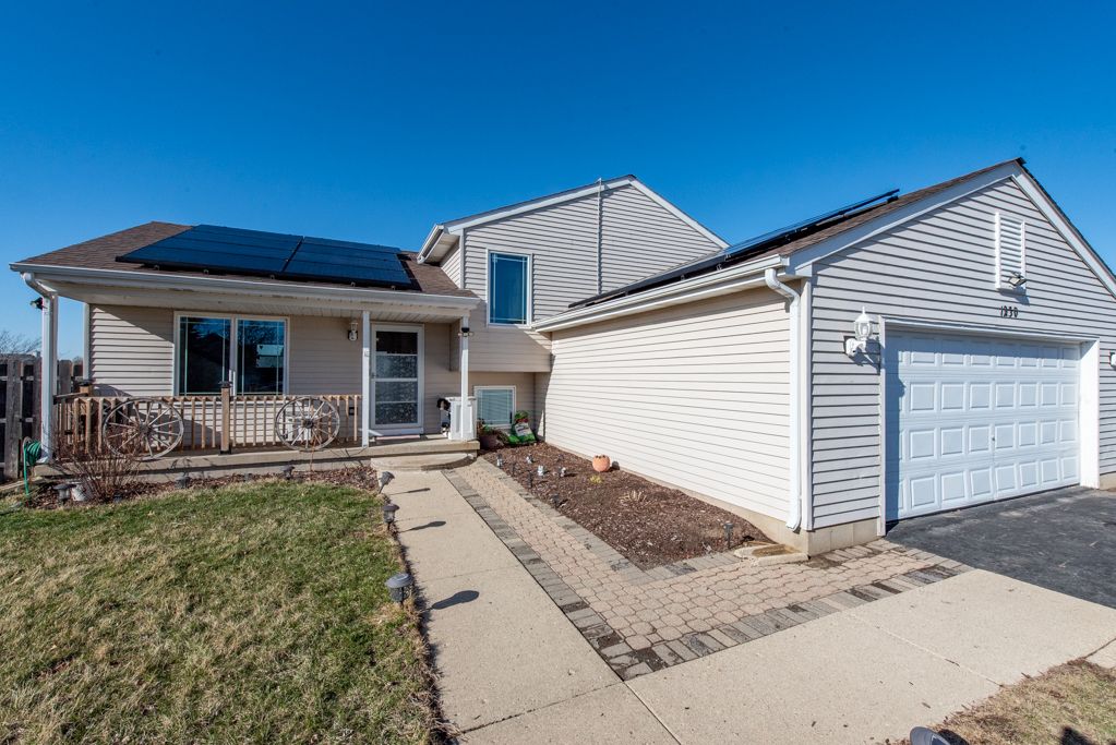 1230 Pheasant Run — Zion, IL 60099