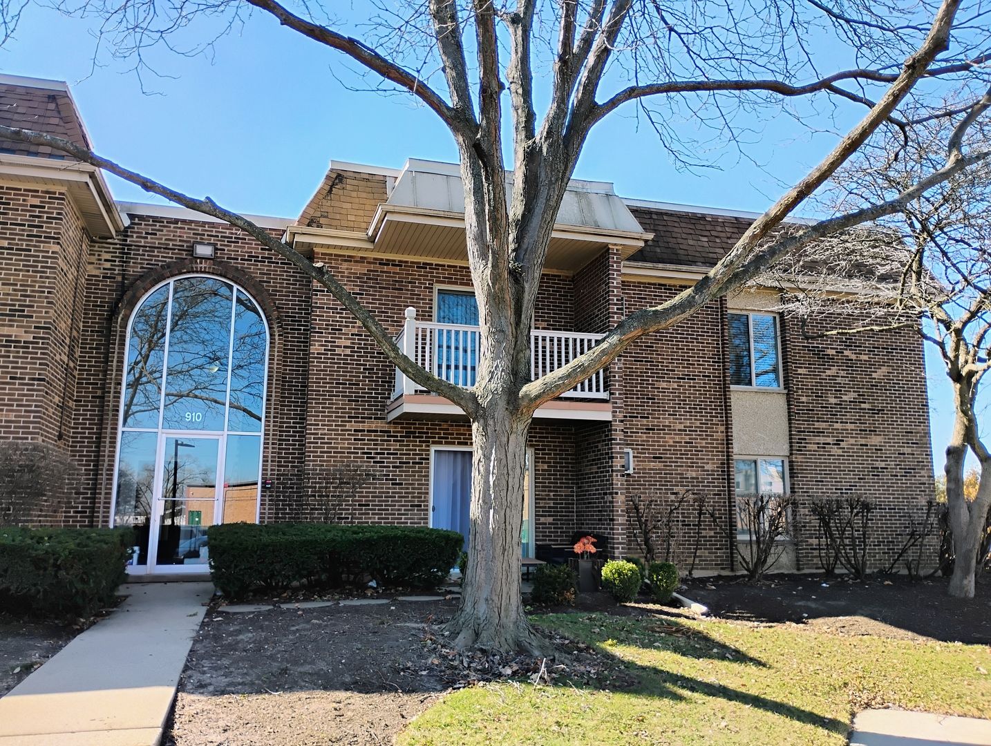 910 Alleghany Drive — Arlington Heights, IL 60004
