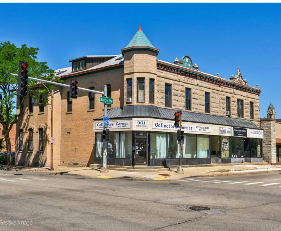 903 RIDGE Road — Wilmette, IL 60091